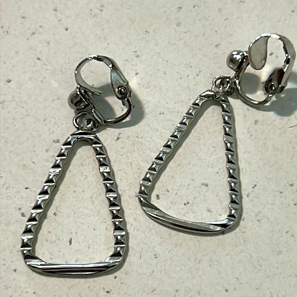 Triangle Silver Clip On Earrings. - Picture 2 of 4
